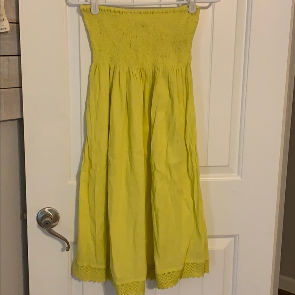 Urban outfitters yellow strapless dress